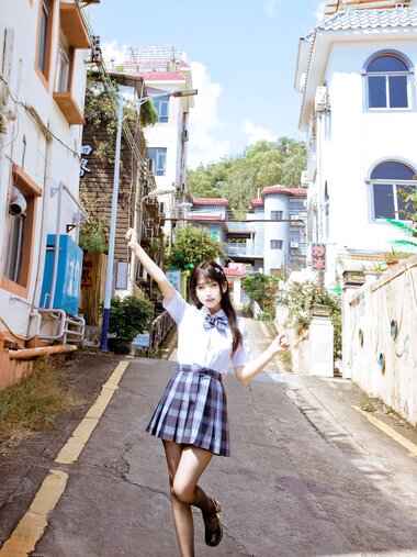 [Cosplay] 不呆猫 JK学妹 泳衣 [59P1V-1.3GB]