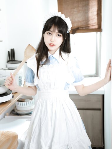 [Cosplay] 不呆猫 厨房小女仆 [35P-212MB]