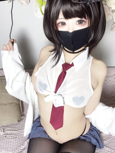 [Cosplay] Quan冉有点饿 棕色尘埃2 逆兔 [25P-71MB]