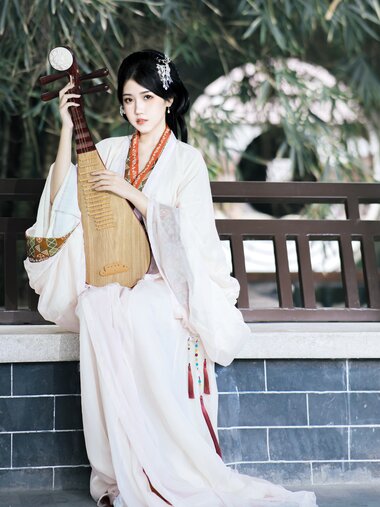 [Cosplay] 不呆猫 战国袍 [140P2V-1.95GB]