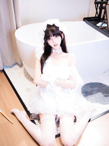 [Cosplay] 过期米线线喵 - 厨娘女仆