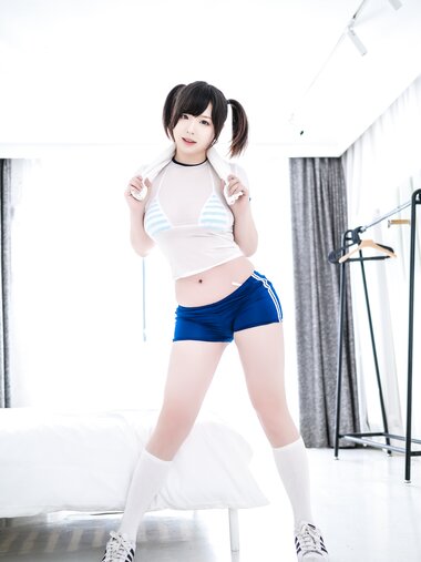 [Cosplay] 皮皮奶可可爱了啦 - 透视体操服