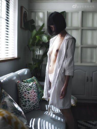 [Cosplay] 会拍照的咔咔 NO.002 喵酱艺术照 [10P-6MB]