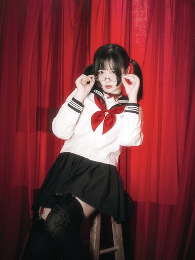 [Cosplay] 阿半今天很开心 小恶魔 [43P-378MB]