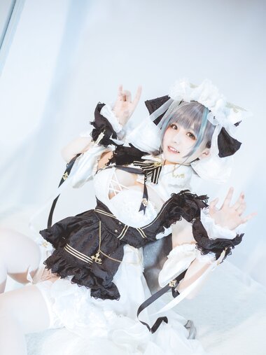 [Cosplay] 阿半今天很开心 柴郡 [42P-154MB]