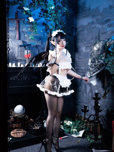 [COSPLAY] 胡桃猫Kurumineko 女仆吸血姬