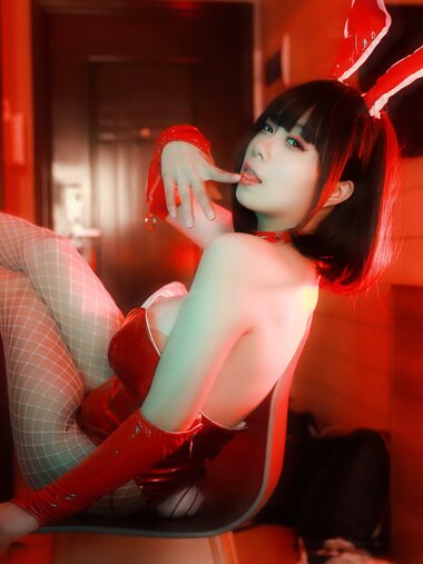 [COSPLAY] 末夜787 红色兔女郎