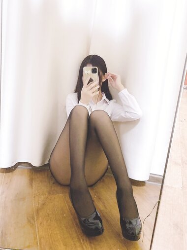 [COSPLAY] 衣衣 NO.012 OL制服