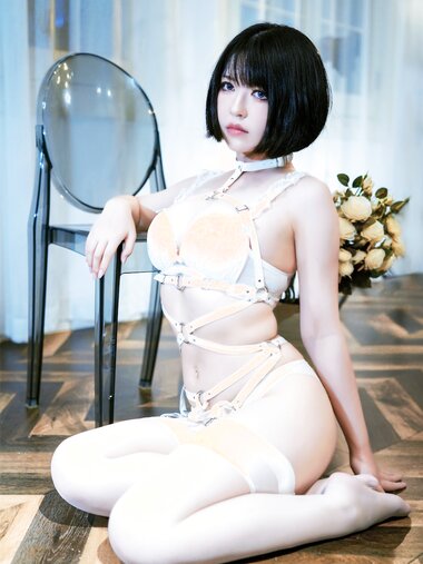 [COSPLAY] 半半子 纯白