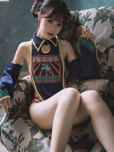 [COSPLAY] 千反田鹿子 小僵尸