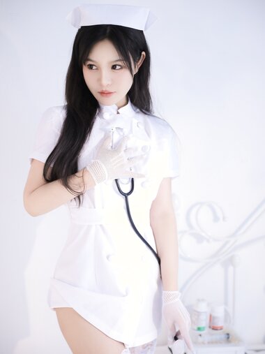 [COSPLAY] 桃暖酱 2023.02 护士小姐