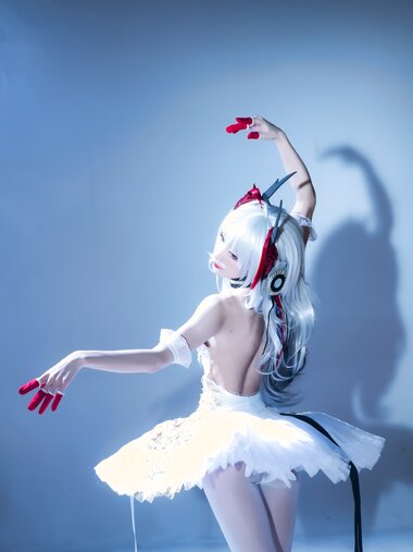 [COSPLAY] 阿包也是兔娘 NO.065 明日方舟 芭蕾