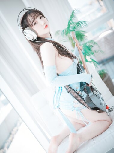 [DJAWA] Son Ye-Eun (손예은) - Ms. Slowhand