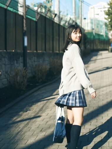 [FRIDAY] 2023.04.27 乃木坂46 五百城茉央 イノセント・ブルー　17歳の煌めきを独占撮り下ろし