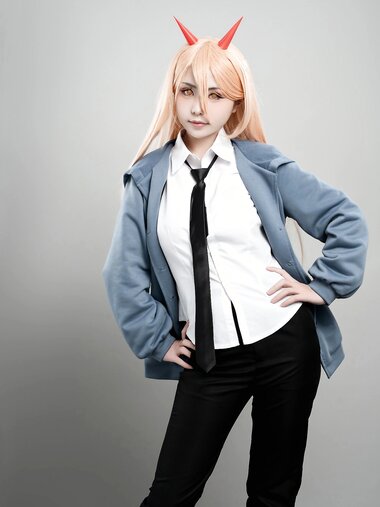 [COSPLAY] 爆机少女喵小吉 – 电锯人 帕瓦 [73P 54MB]