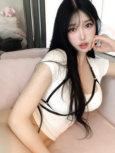 [Moon Night Snap] Yunjin - Peek at The Younger Sister Next Door