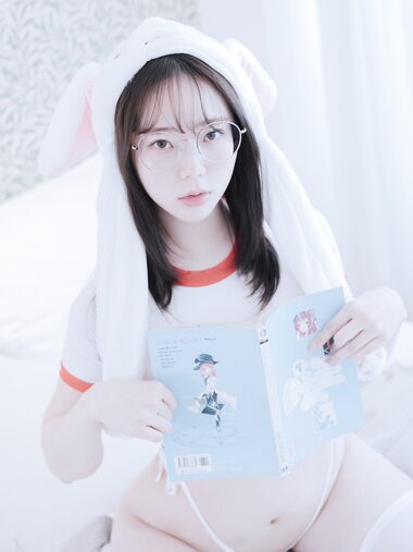 [Lilynah] LW66 Myu_a_ (뮤아) - Vol.03 I Turned into a Rabbit