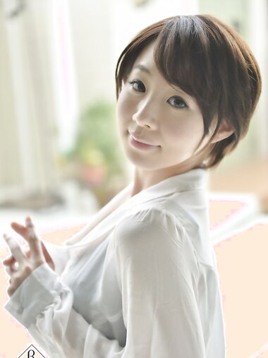 [Photobook] 綺麗な熟女さんは好きですか？ 成宮いろは デジタル写真集