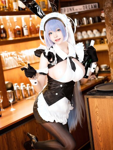[COSPLAY] 大大卷卷小卷 碧蓝航线 花园酒保