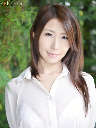 [Photobook] 篠田あゆみ デジタル写真集『巻き起こる媚薬の風 』
