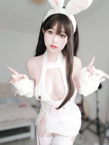 [COSPLAY] 女主K 白丝兔女郎