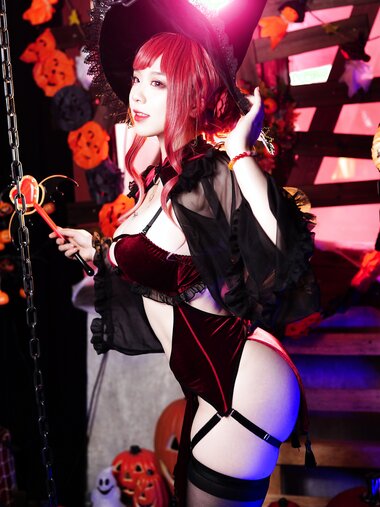 [COSPLAY] 皮皮奶 Vol.26 万圣节女巫 [48P-507MB]