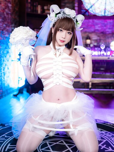 [COSPLAY] 皮皮奶 Vol.28 地狱新娘  [71P3V-1.09GB]