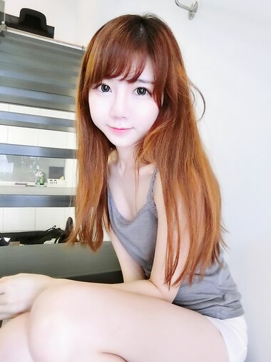 [Cosplay] Sally Dorasnow - Casual Singlet Day Fanservice