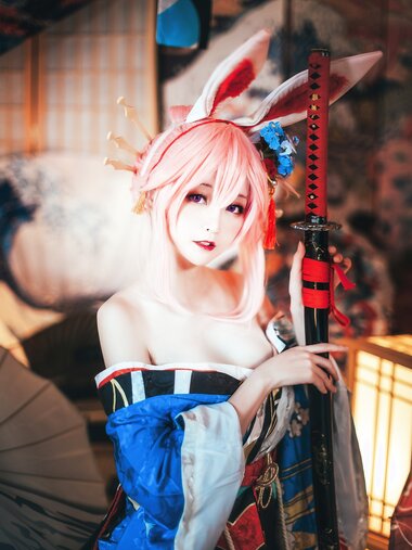 [Cosplay] Yui 金鱼 - Yae Sakura + Tomorrow's Ark Black 八重樱+明日方舟 黑