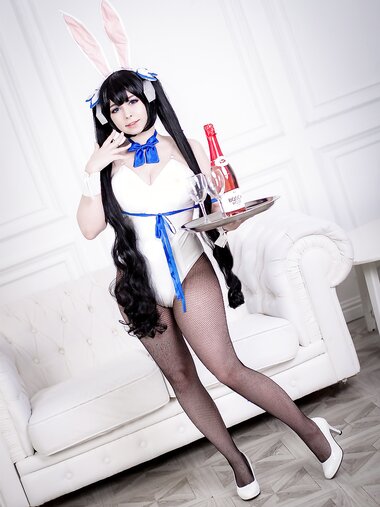 [Cosplay] Yoshinobi - Hestia Bunny