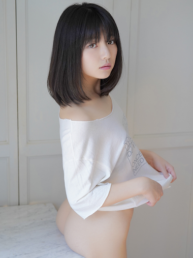 葉月つばさ