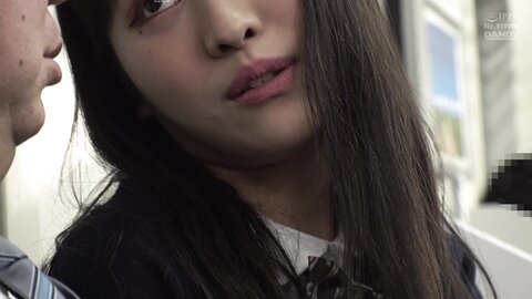 DANDY-813 [4K] This Devilish JK Is Privately Offering Myself A Handjob By Concealing The Woman Arms Inside The Woman Sleeves, And Making...