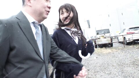 DANDY-813 [4K] This Devilish JK Is Privately Offering Myself A Handjob By Concealing The Woman Arms Inside The Woman Sleeves, And Making...