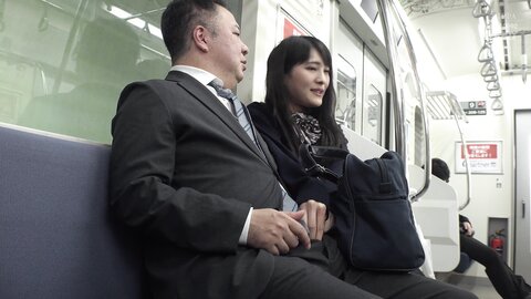 DANDY-813 [4K] This Devilish JK Is Privately Offering Myself A Handjob By Concealing The Woman Arms Inside The Woman Sleeves, And Making...