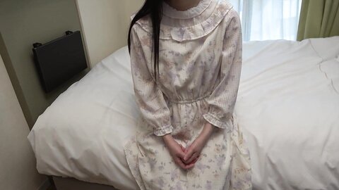 2935820-1 149\38 clean brief and thin girl who would like to come to be a nursery instructor mild cat-loving girl