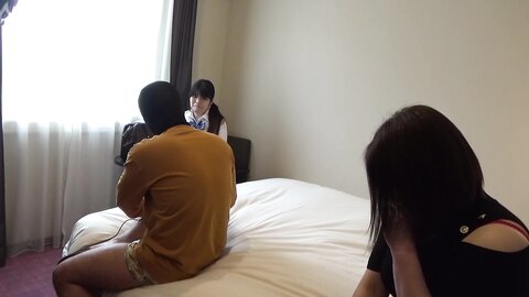 3012877-2 1 extra video clip readily available faceuncensored Bonds Mum collection framework