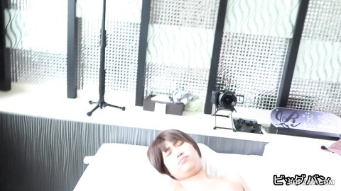 2970943 private filming Face-exposure `Tsubaki 28` S-feeling boyish girl with super big cock deep throat