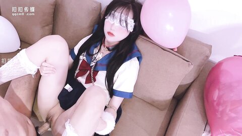 FSOG-007甜美萌妹生日遭灌醉-不见星空