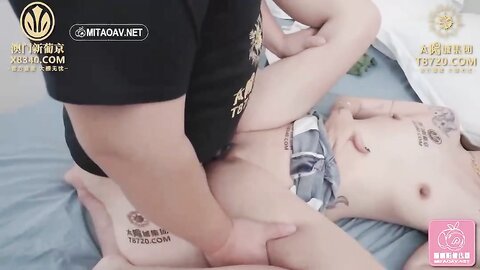 PMC199色欲熏心爆操乡下小表妹-林沁儿