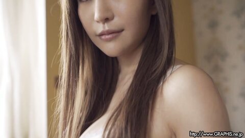 [Graphis] Aoi 葵 『 Allure 』 HD MOVIE 01 [445.5 Mb]