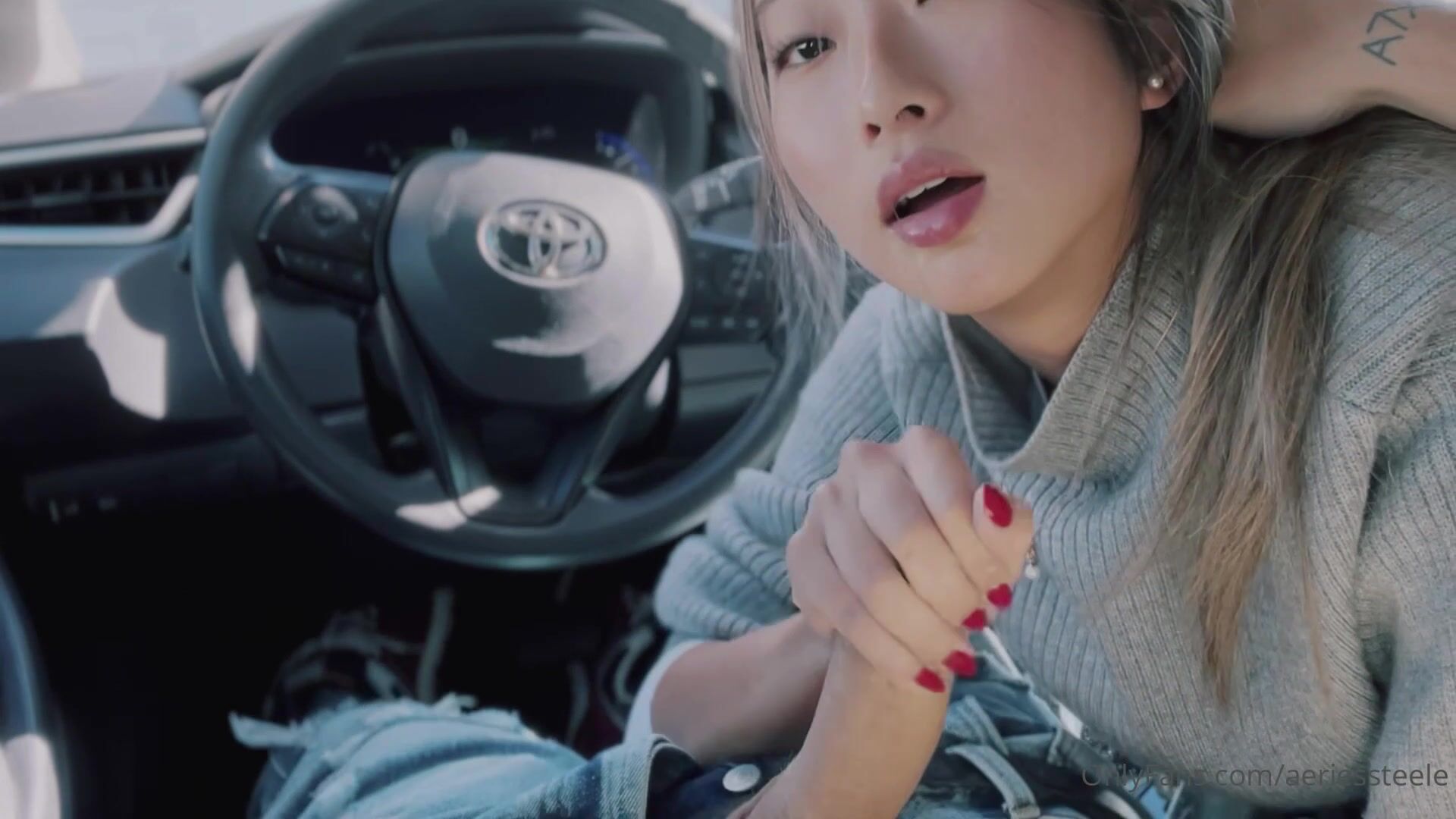 20211129 2287952869 Quick Blowjob After Lunch Our Neighbors Were Outside Literally Right Next To Ou | Xasiat