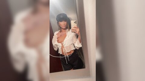 Lorenahidalgo 01 05 2022 2441920666 Backstage П÷≤°П÷≤°