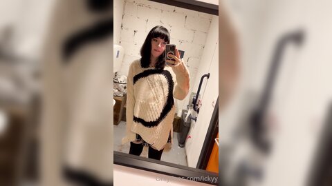 Ickyy 12 11 2022 2677319040 Itб─≥S Really Fun To Go Out W Out Panties П÷▒─П÷▓√
