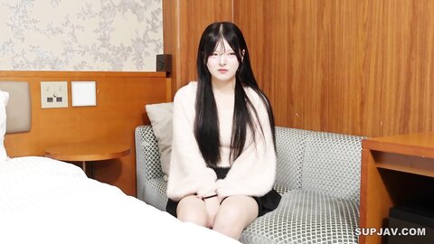 4771232 「舐めてもいいですか？」清楚な表情とエロさのギャップがやばすぎ!見かけによらず超スケベで悶絶!腰を振りまくり快楽に溺れる様*が最高すぎる[無修正・顔出し・中出し]**pzzyxqx*z*