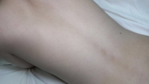 4773346-5 Erika est une très belle fille avec de belles jambes, de belles fesses et un corps svelte et magnifique. **pzzyxqx*z* \0. \. . \. pour . Elle n`a pas joui par voie vaginale plusieurs fois au cours du