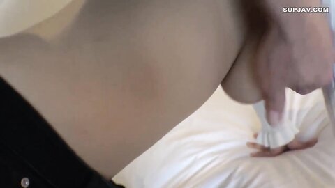 That Huge Breasts I Cup Female College Student 20 Years Old Appears Again While The Master Is Away