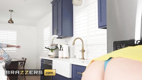 Johnny Cant Remain Faithfull To His Gf Mars Selene He Also Wants To Fuck Megan Maiden