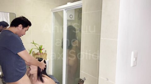 Kinantot Ang Kapatid Habang Naliligo Si Step Sister Risky Bathroom Sex