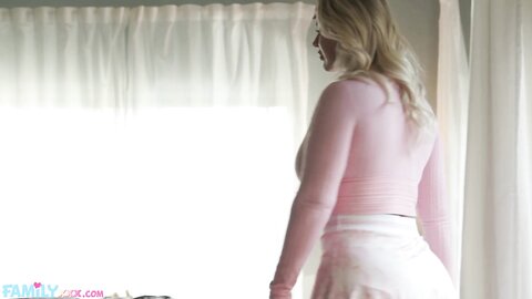 Juicy Big Ass Milf Stepmom Gets Pounded Hard And Deep Jenna Starr