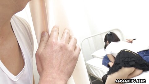 Ako Ashino visits her hospitalized husband wearing an irresistible skirt (Decensored)